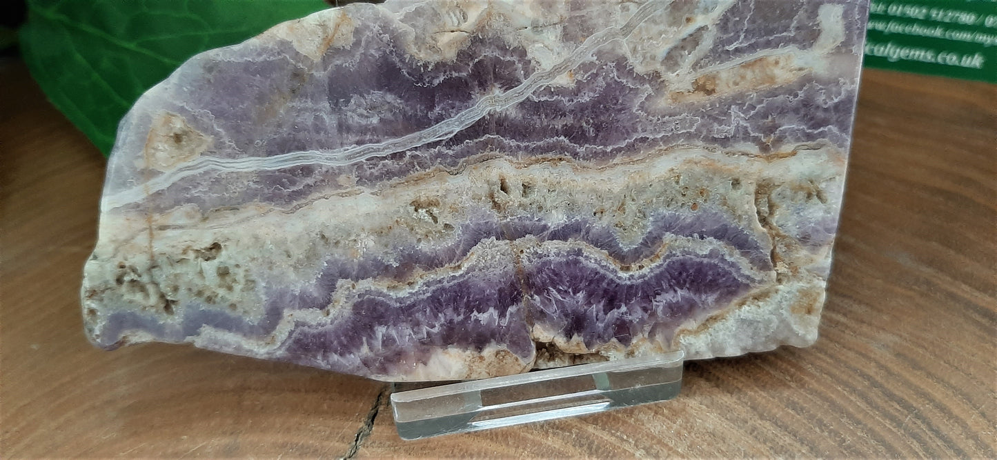 Chevron Amethyst Slice 11cm