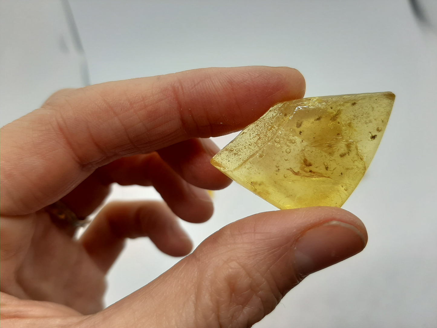 Amber Natural Chunk 2-5g