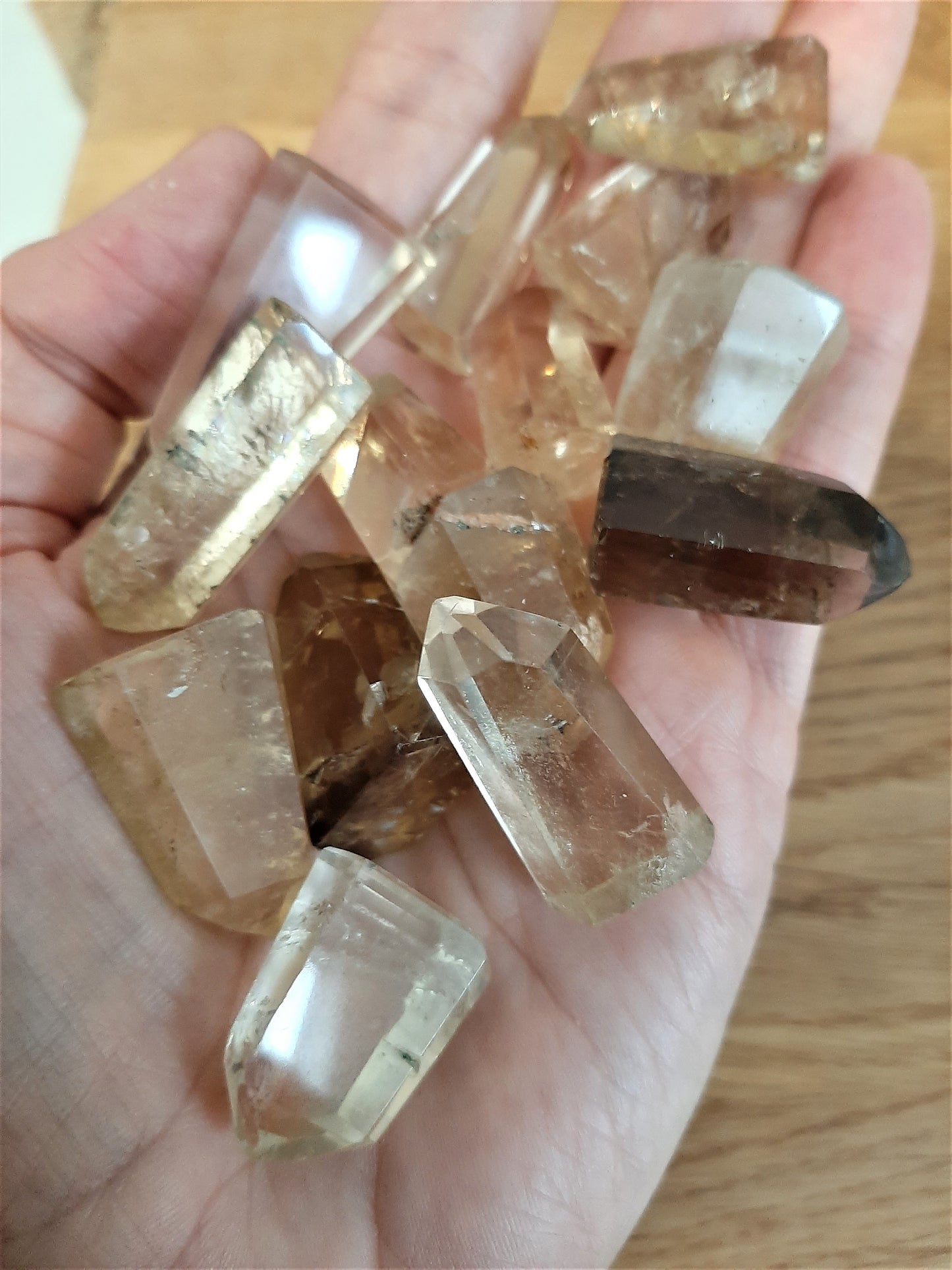 Natural Citrine Point 2cm