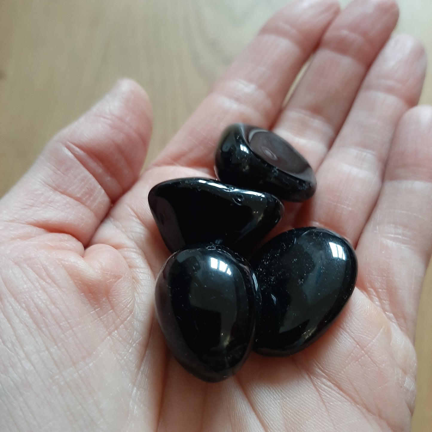Black Tourmaline Tumblestone (S/M)