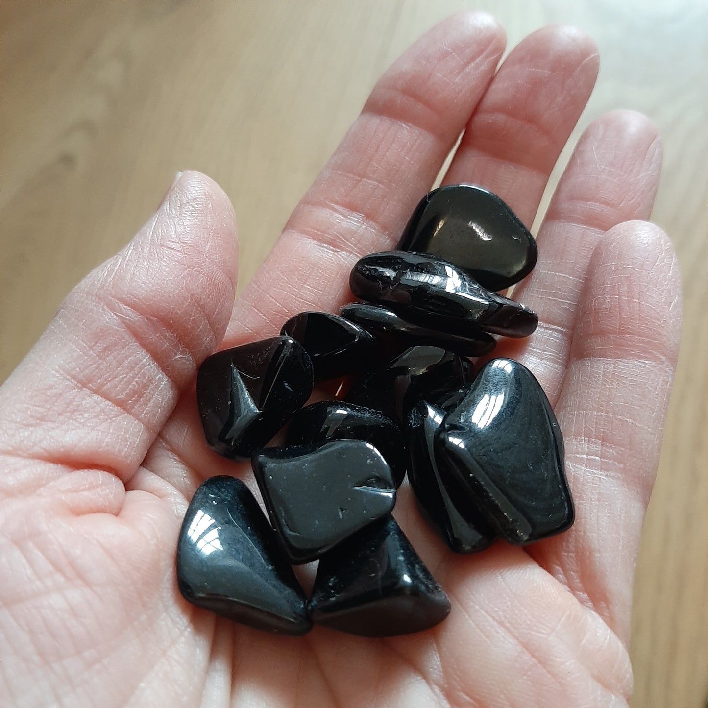Black Tourmaline Tumblestone (S/M)