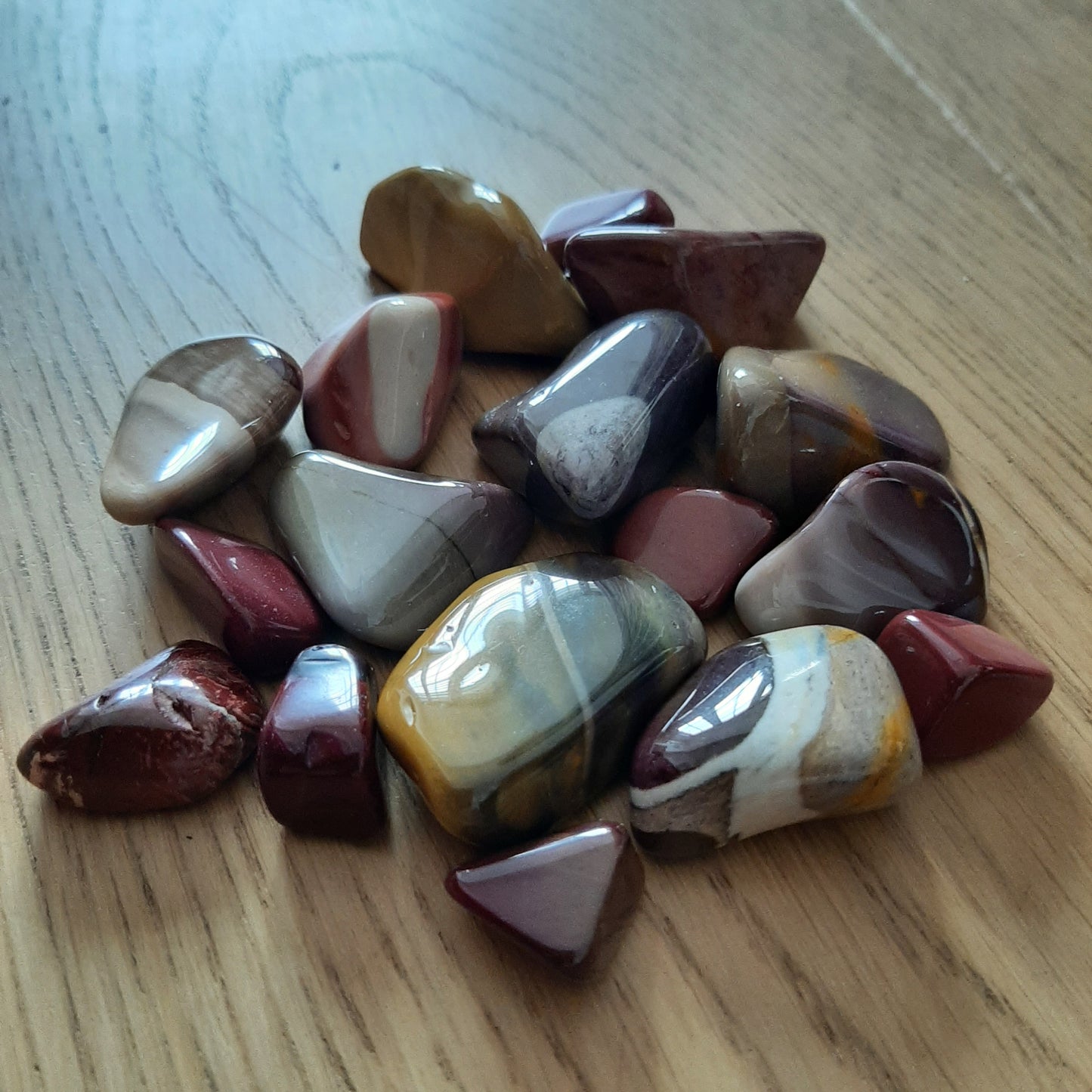 Mookaite Jasper Tumblestone (S/M)