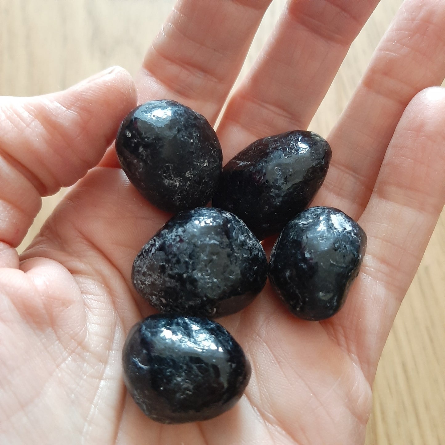 Tektite Tumblestone (M)
