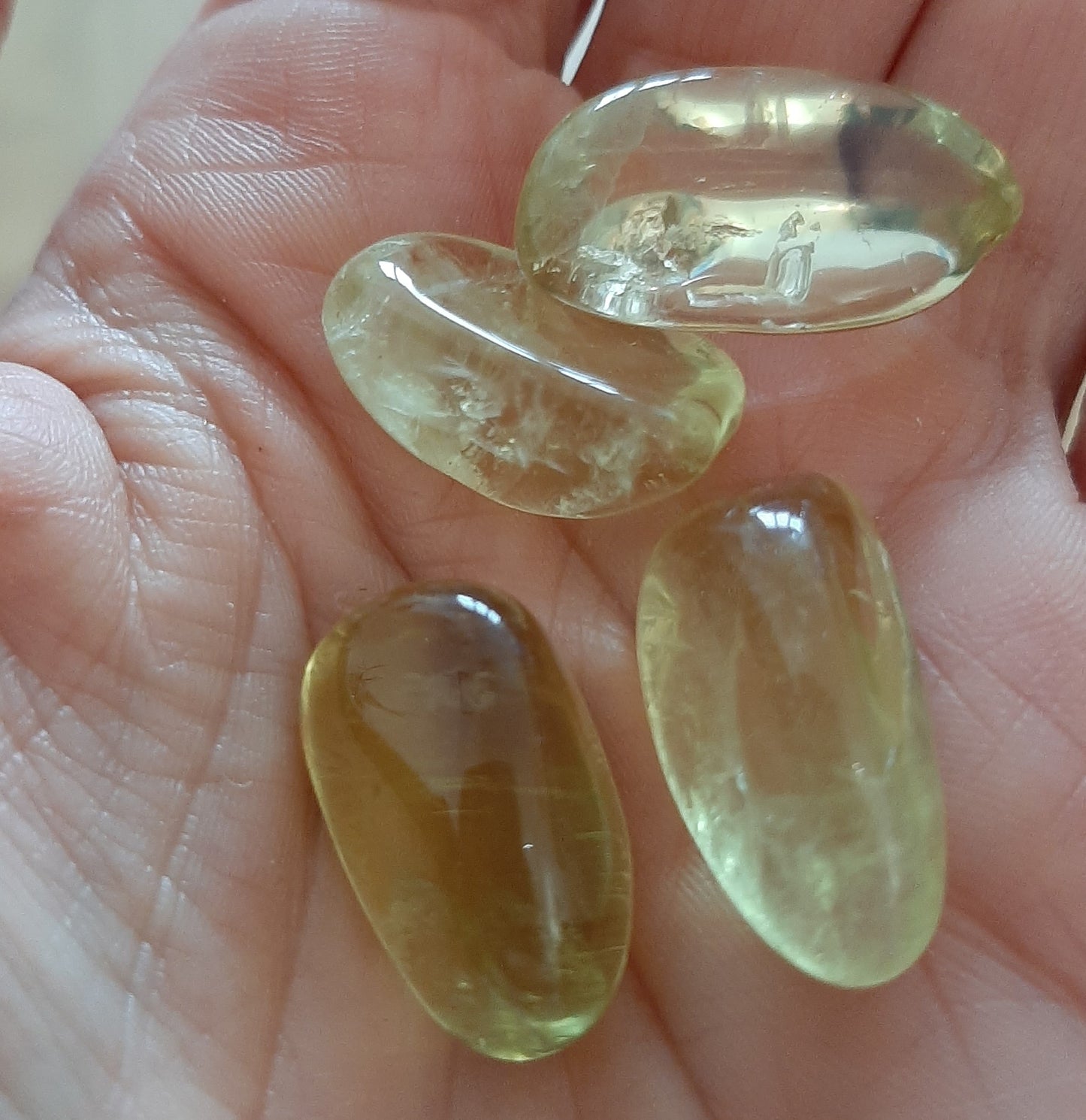 Lemon Quartz Tumblestone (S/M)