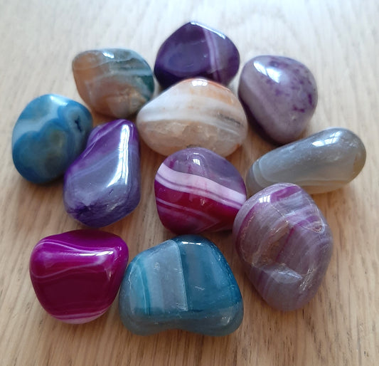 Coloured Agate Tumblestones (M)