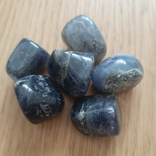 Iolite Tumblestones (M)