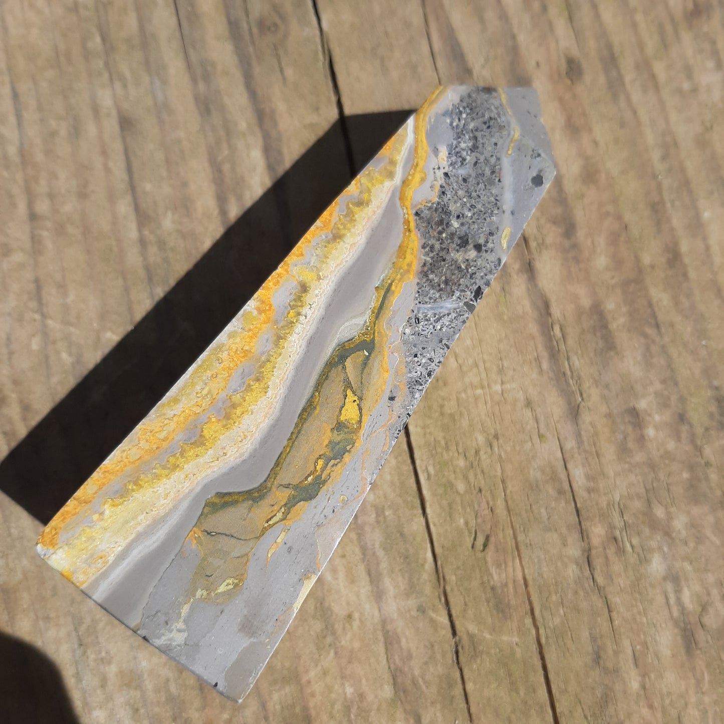 Bumblebee Jasper Tower 10cm