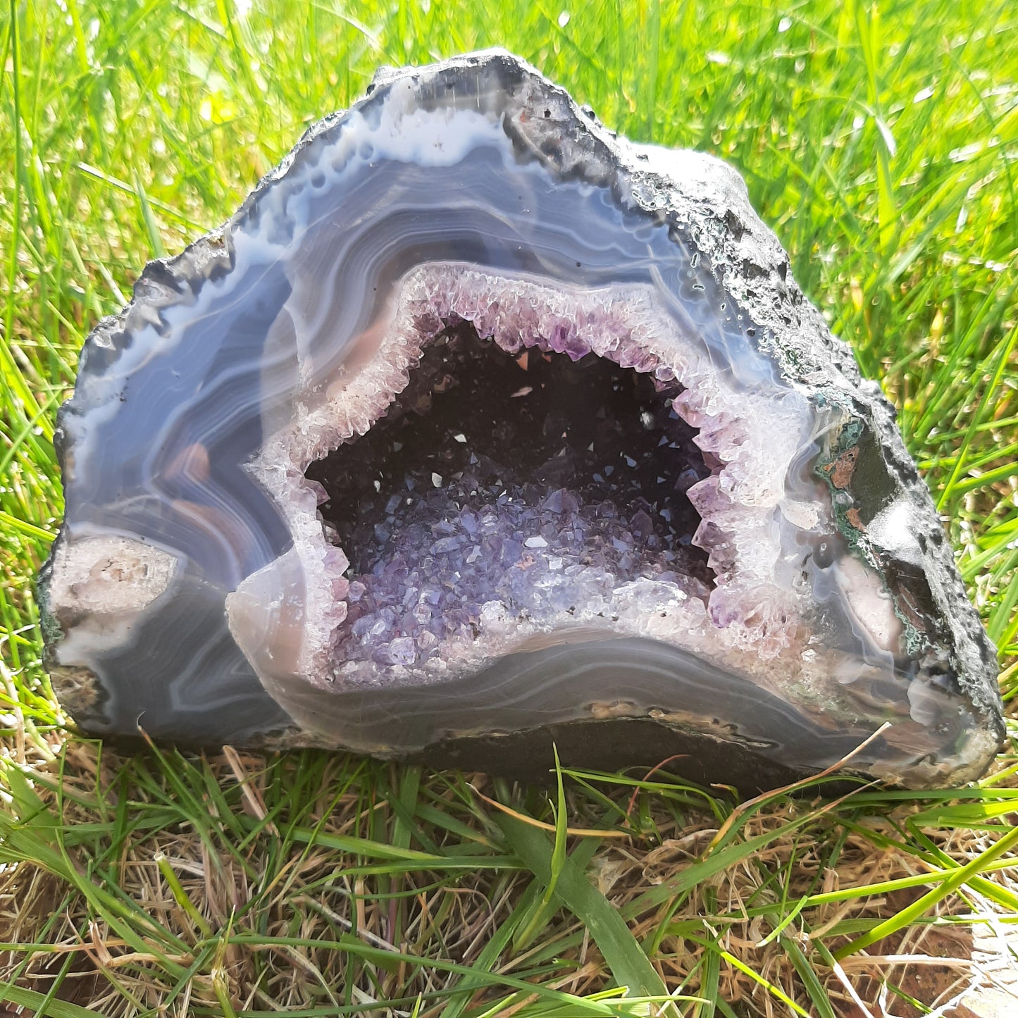 Amethyst Geode 1935g
