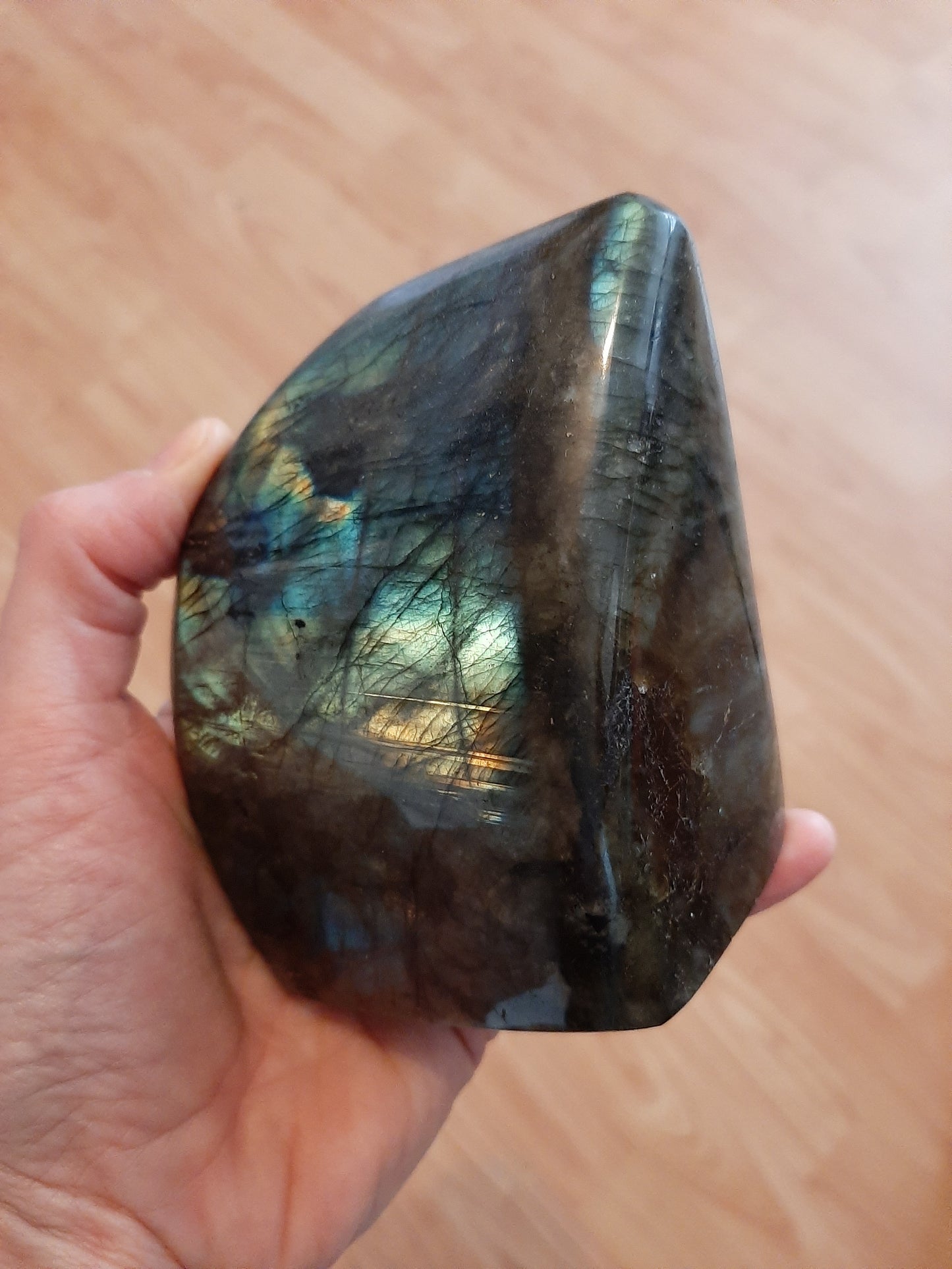 Labradorite Freeform 10cm