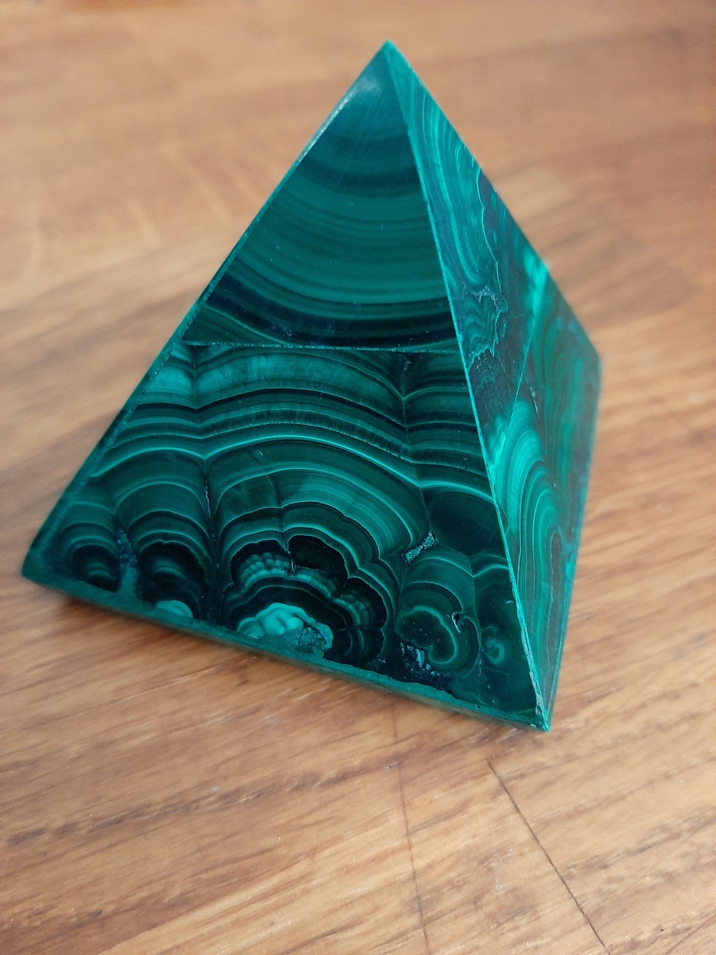 Malachite Pyramid 5cm