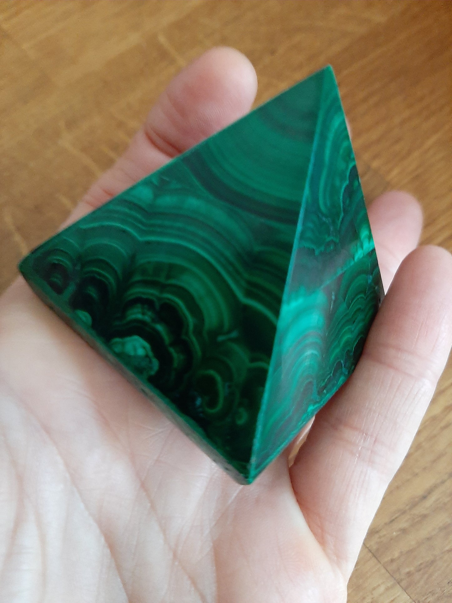 Malachite Pyramid 5cm