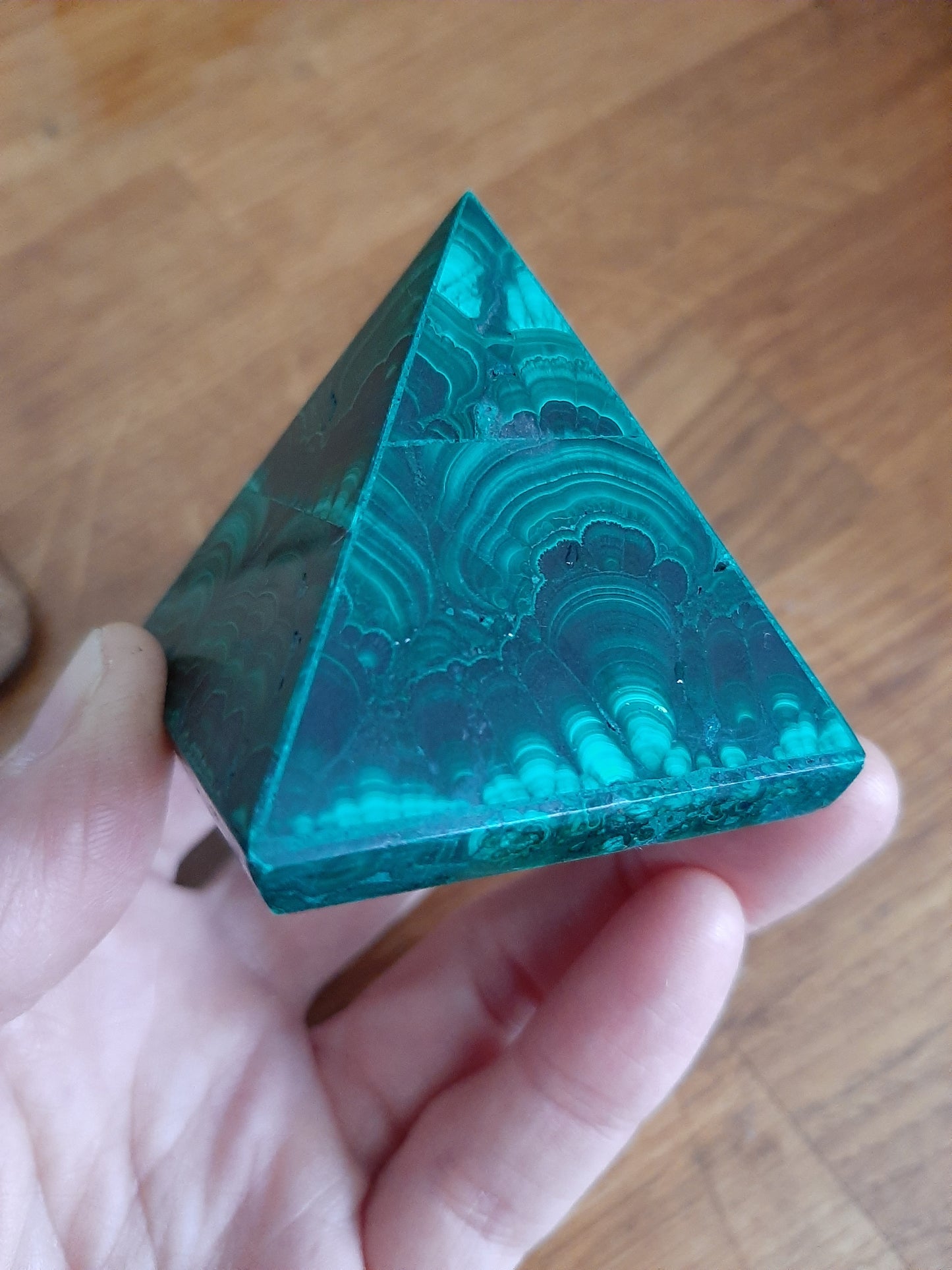 Malachite Pyramid 5cm
