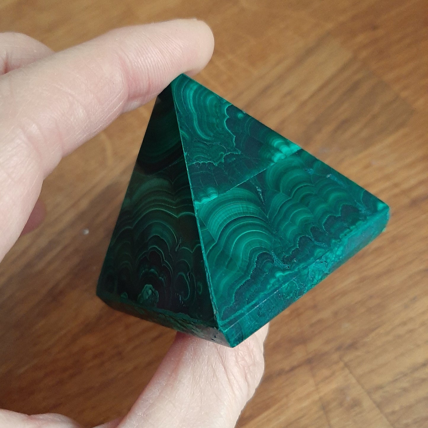 Malachite Pyramid 5cm