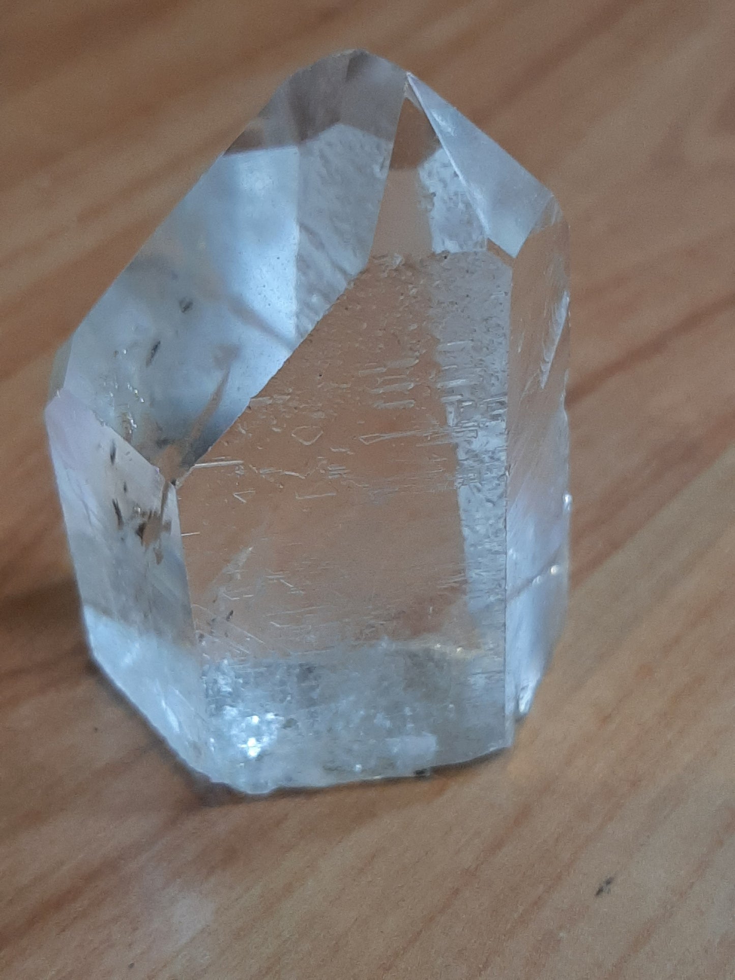 Rainbow Quartz Point 5.5cm