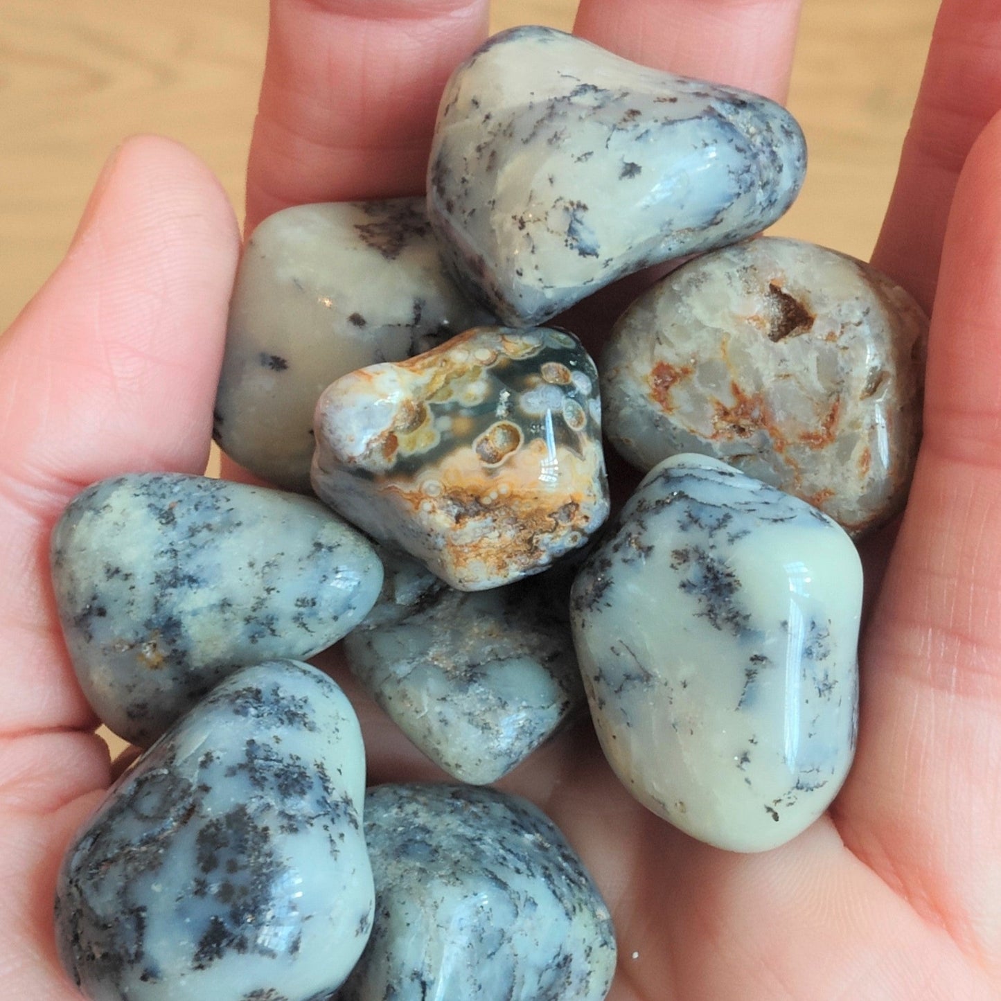 Merlinite Tumblestone (M)