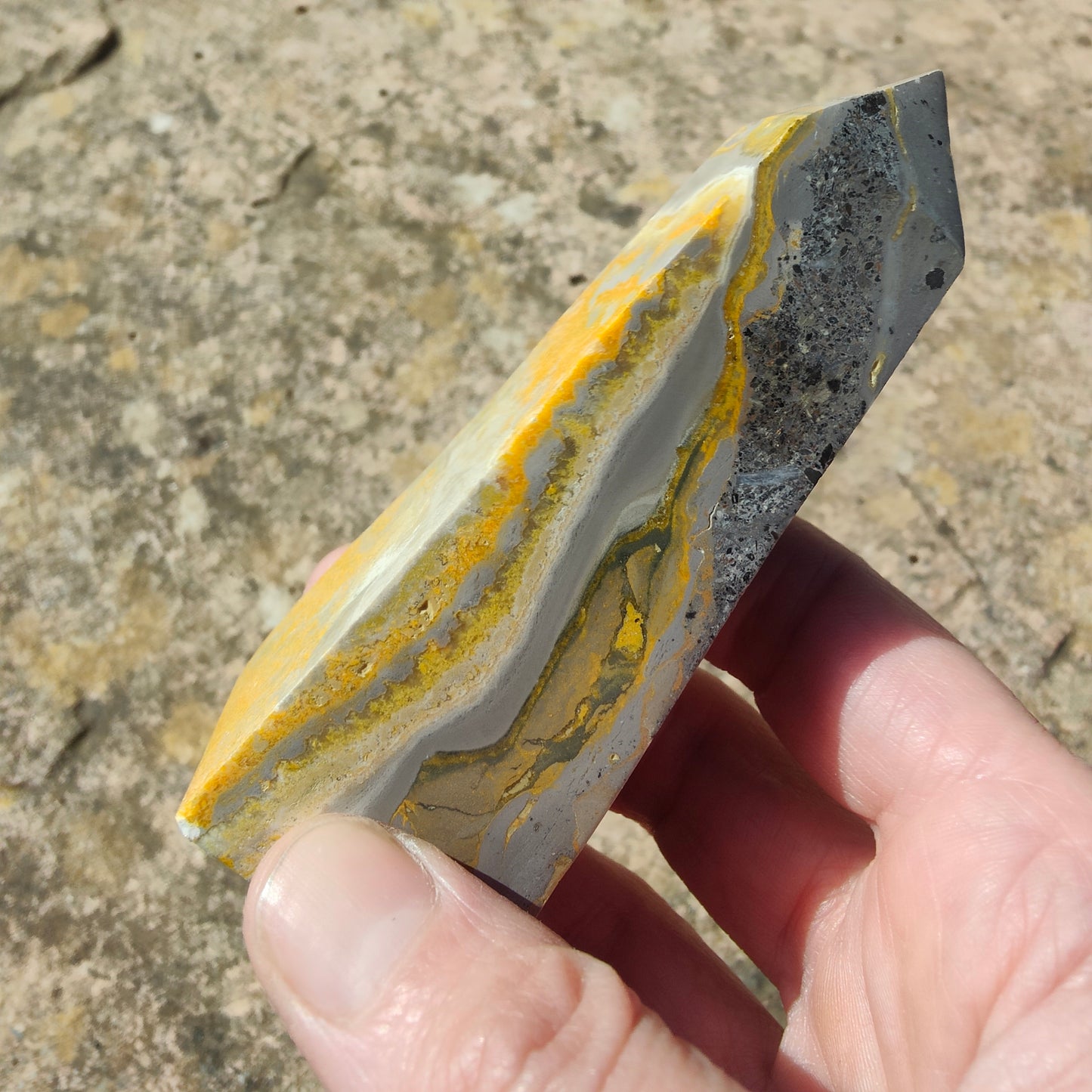 Bumblebee Jasper Tower 10cm