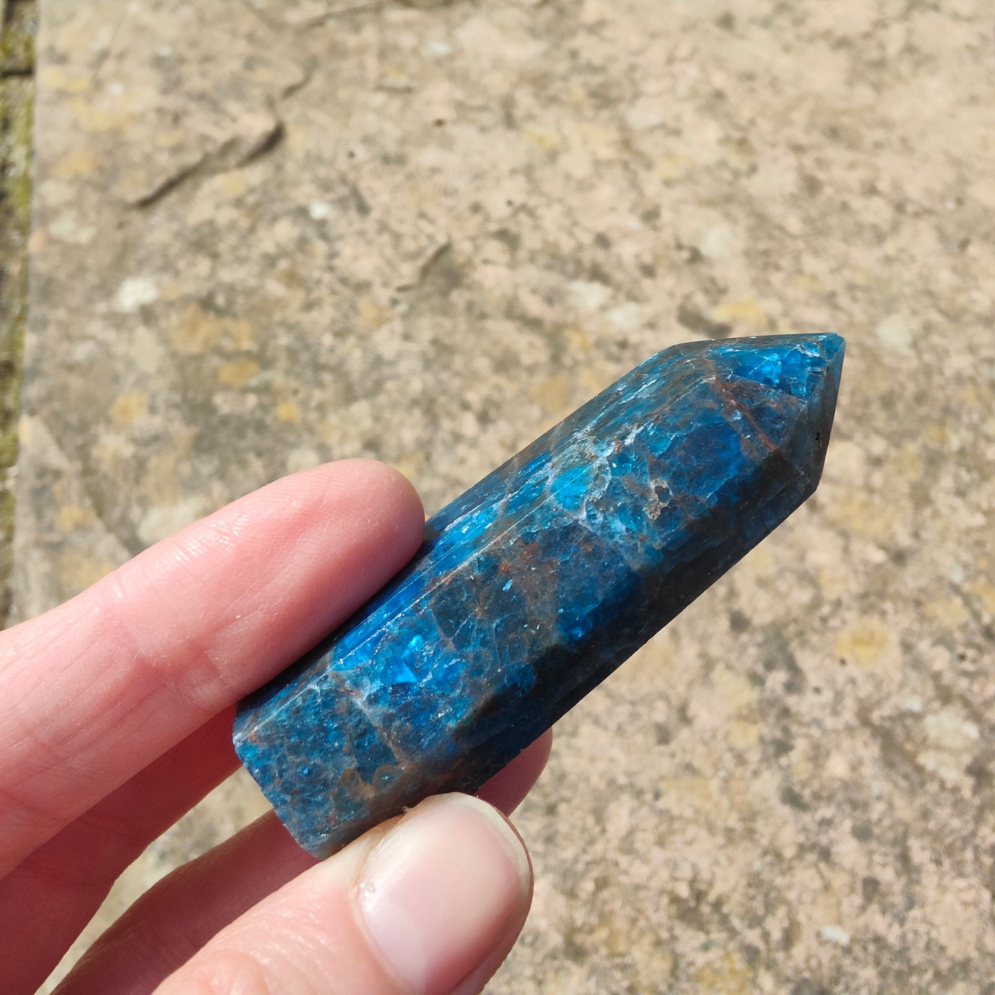 Apatite Tower 7cm