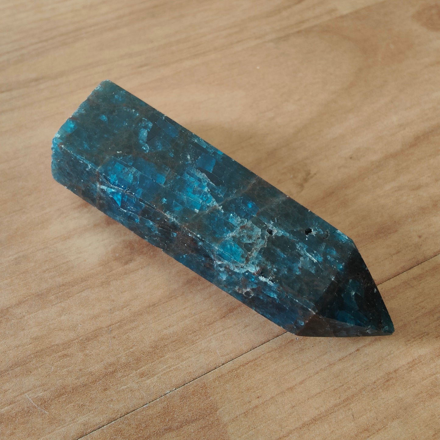 Apatite Tower 7cm