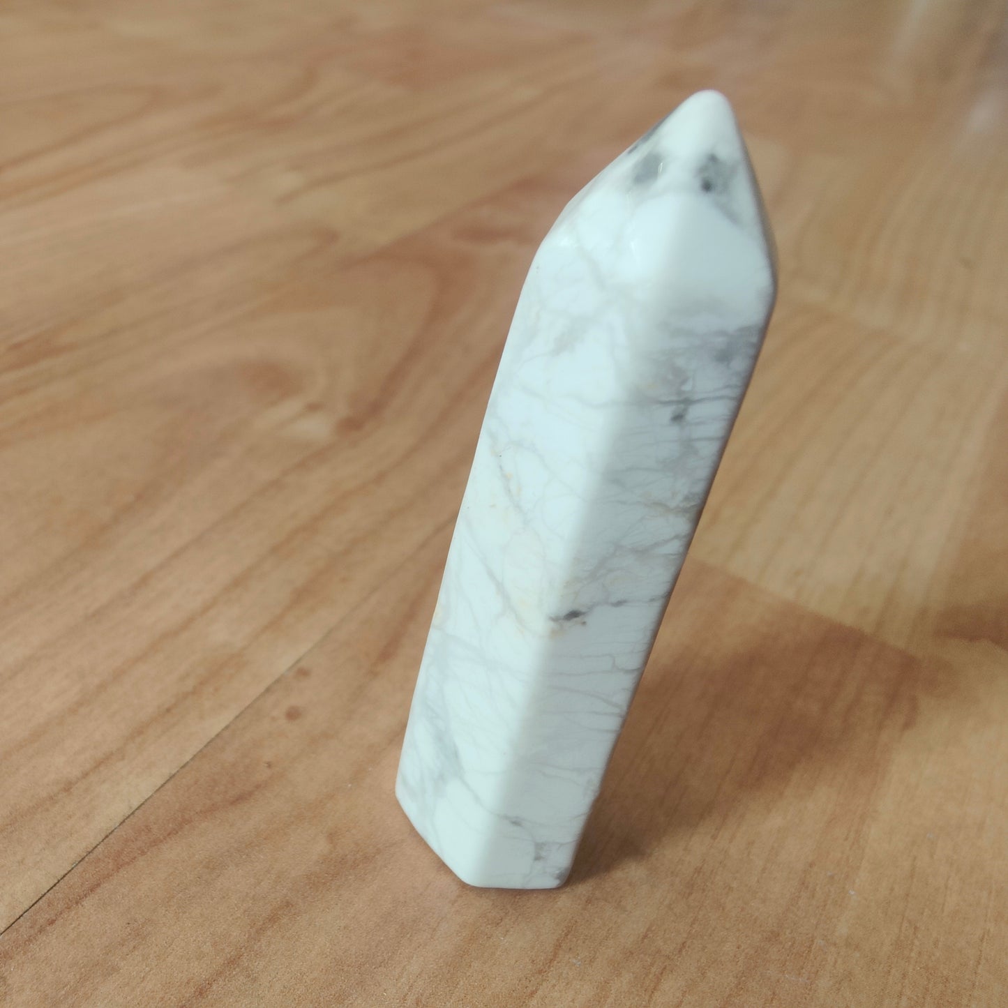 White Howlite Wand 7cm