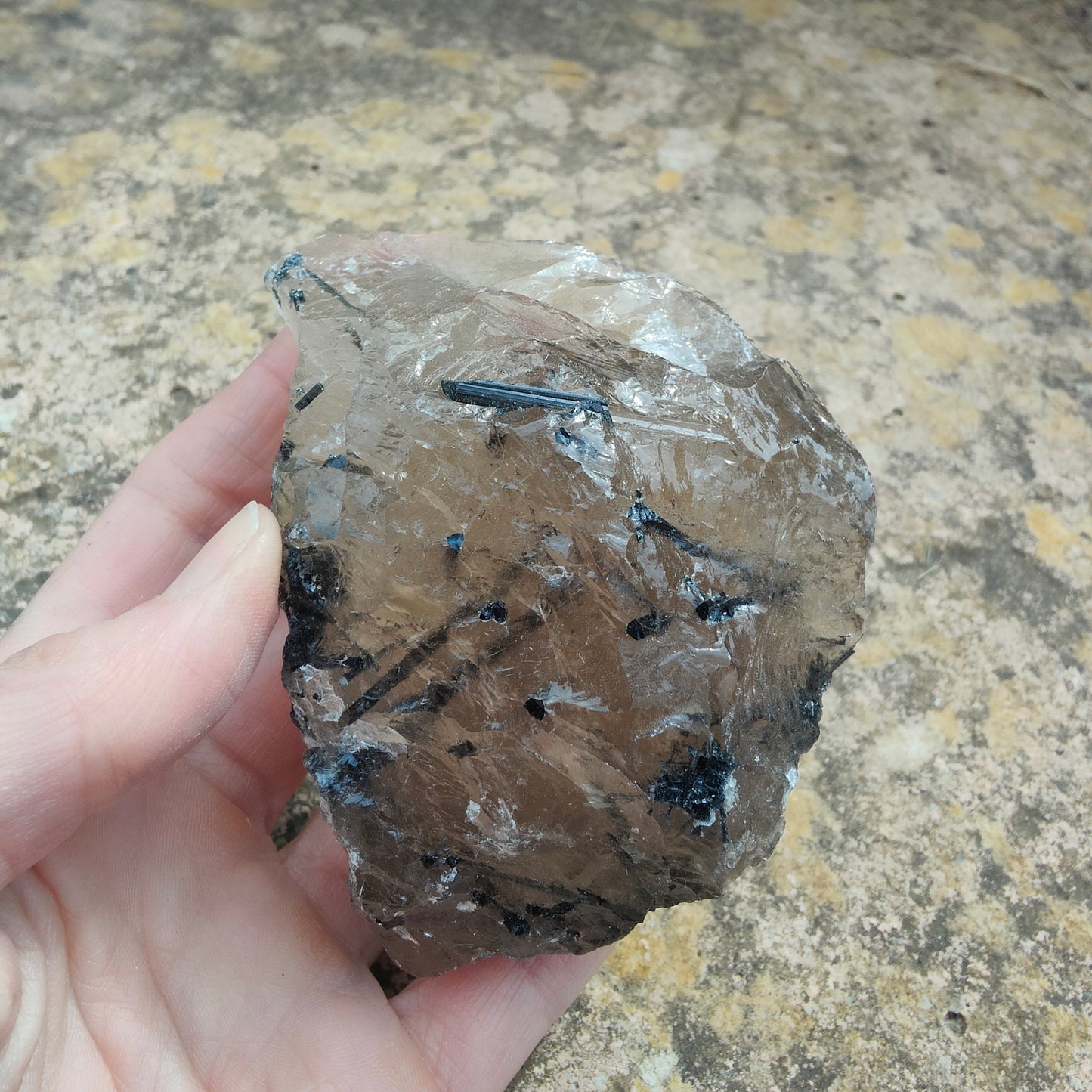 Tourmalinated Quartz Chunk