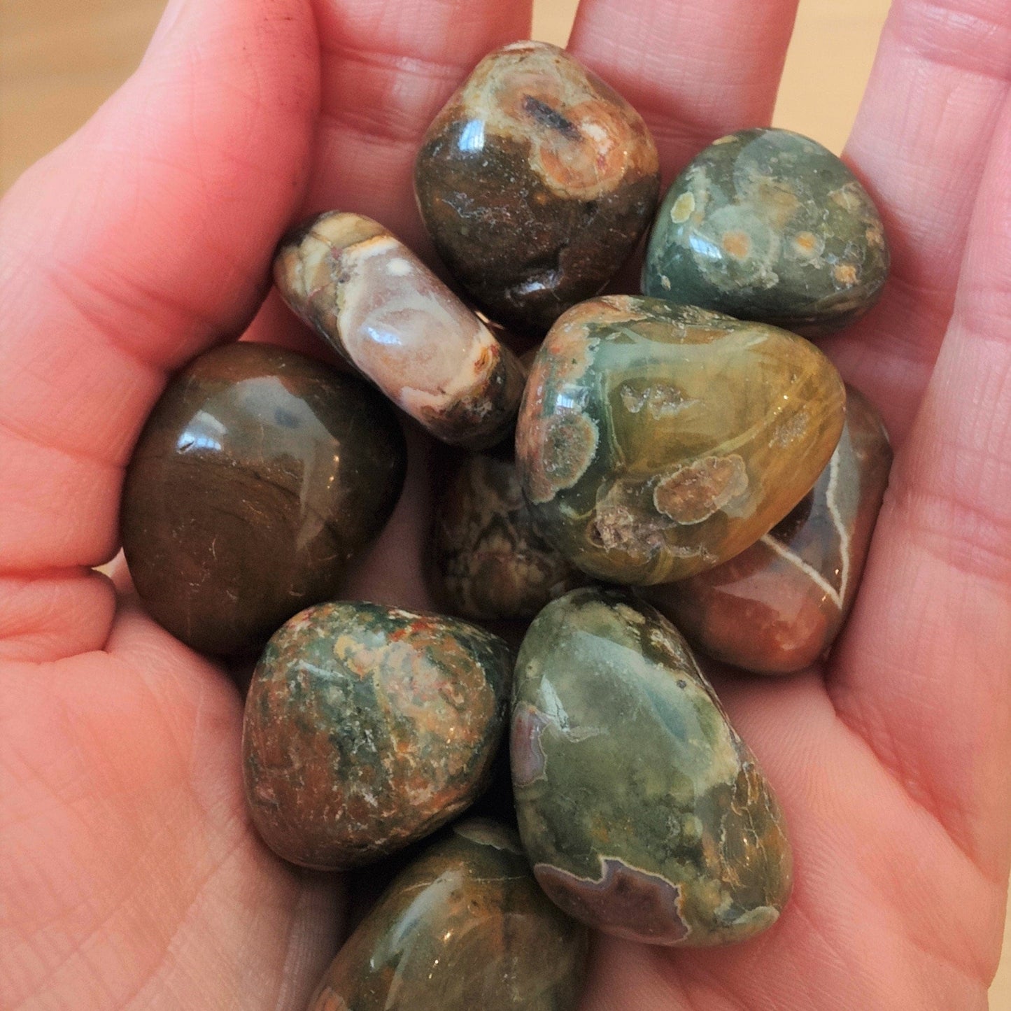 Rhyolite Tumblestone (M)