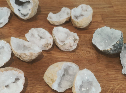 Bulk Buy: White Agate Mini Geodes