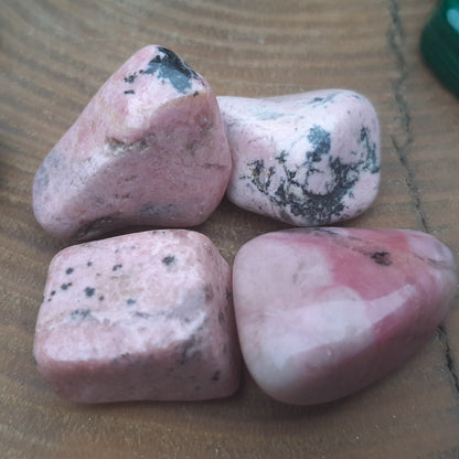 Rhodonite Tumblestones (M)