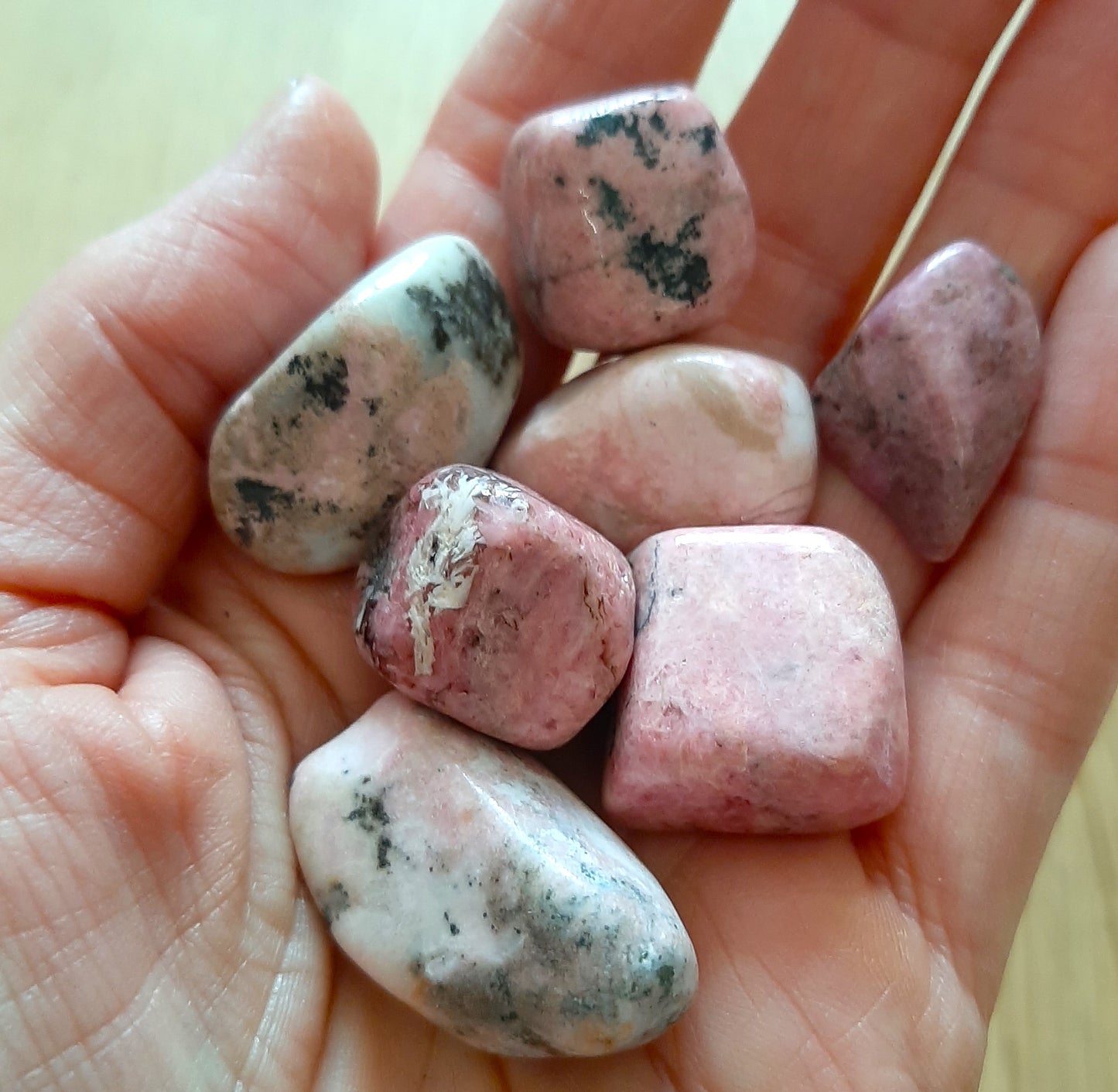 Rhodonite Tumblestones (M)