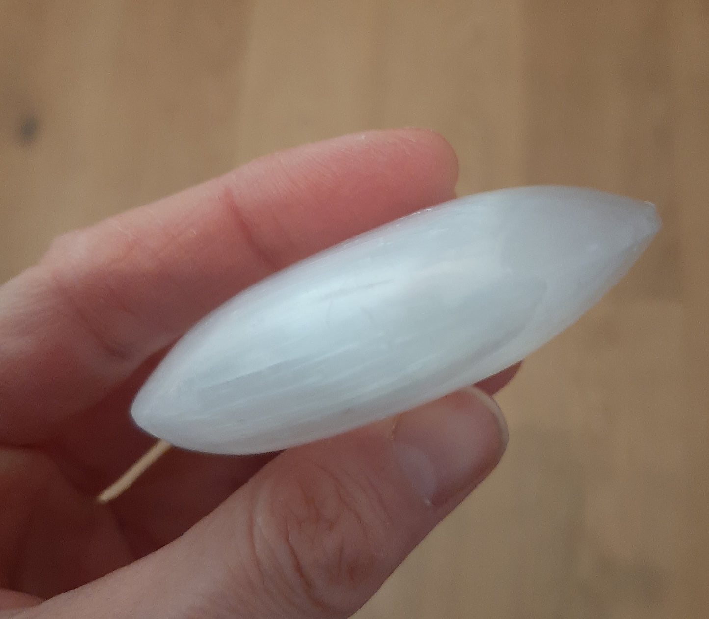 Selenite Palmstone 7cm