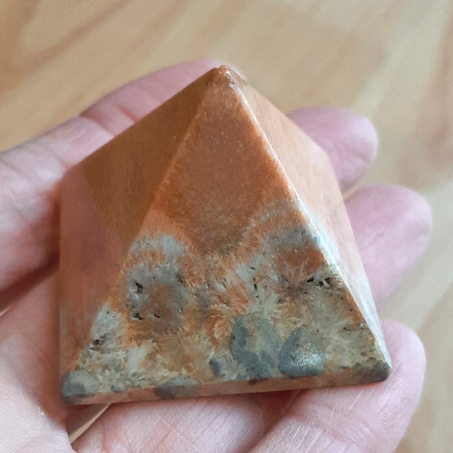 Celestobarite Pyramid 4cm