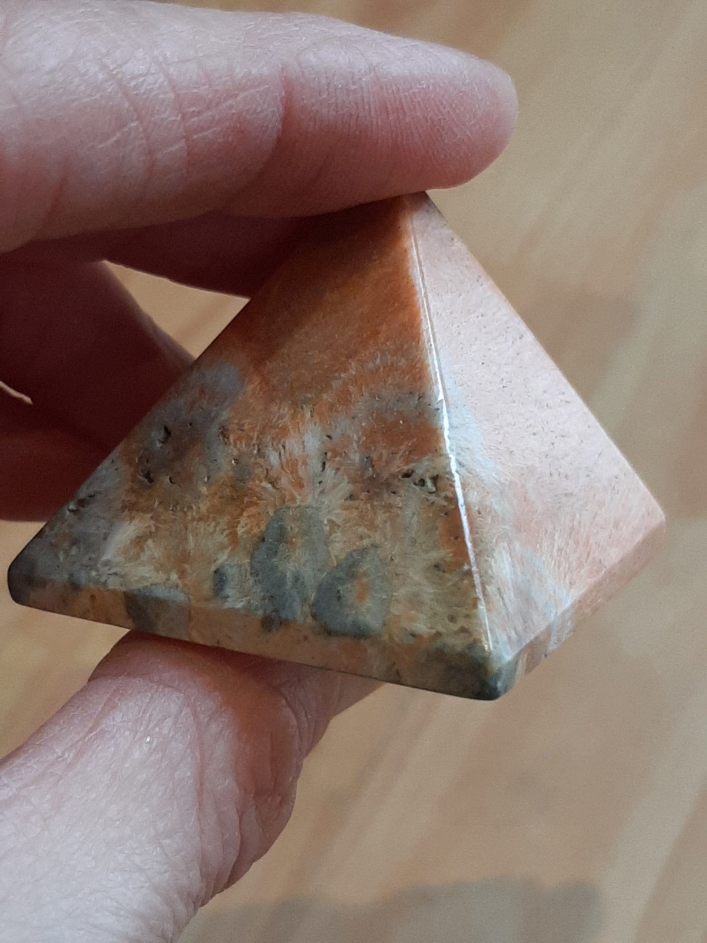 Celestobarite Pyramid 4cm