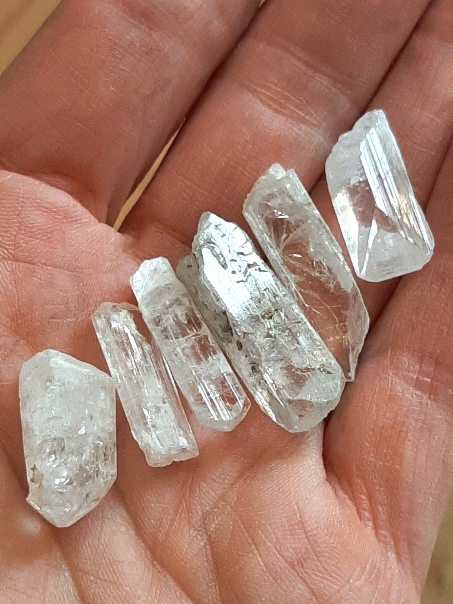 Danburite Natural Stones (S)