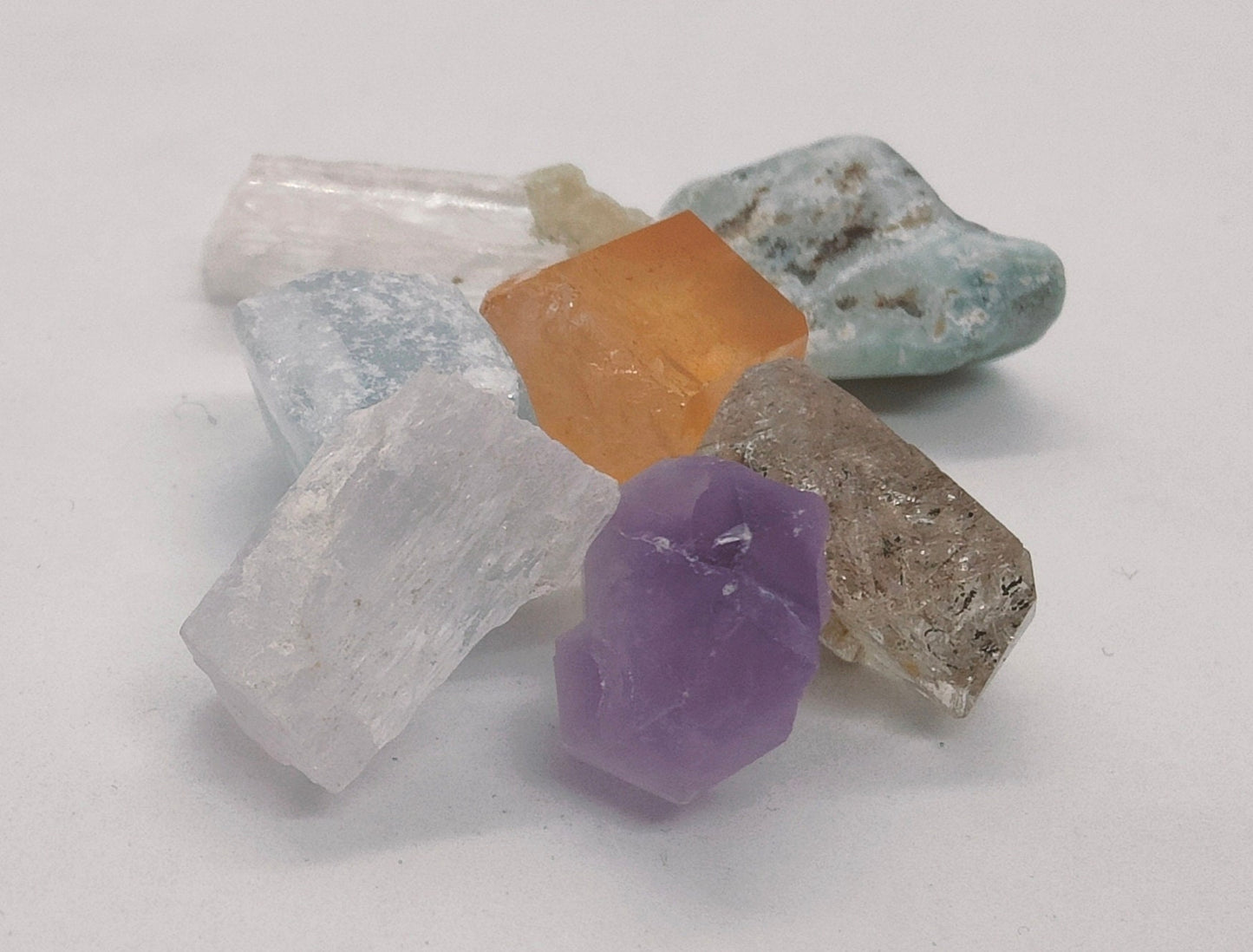 High Vibration 7 Crystal Gift Pack | Rare gemstones | Healers' Pack | Herkimer diamond, Golden Healer, Larimar |