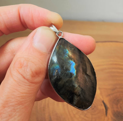 Labradorite silver plated pendant