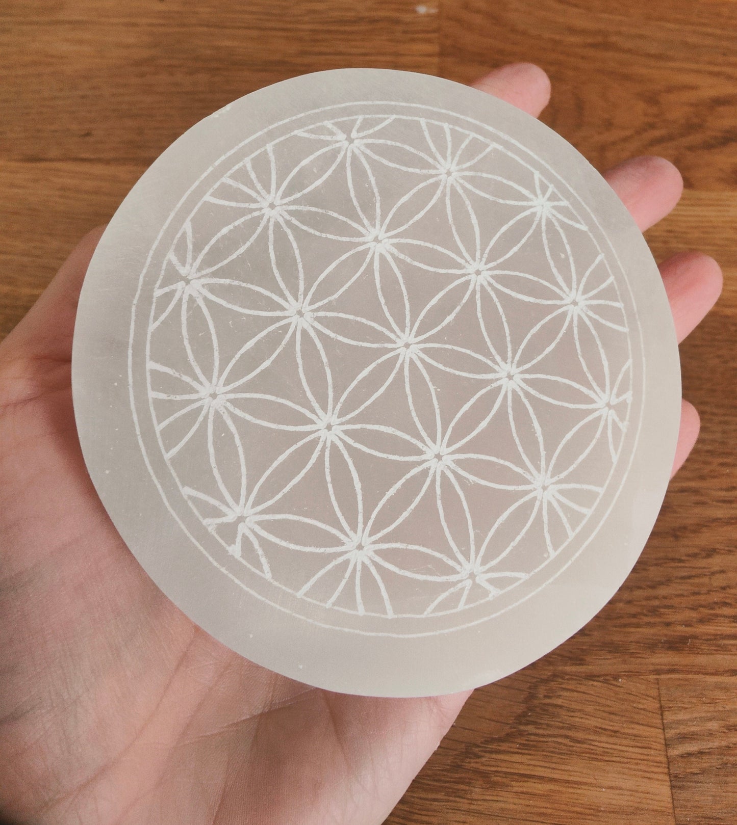 Selenite charging plate