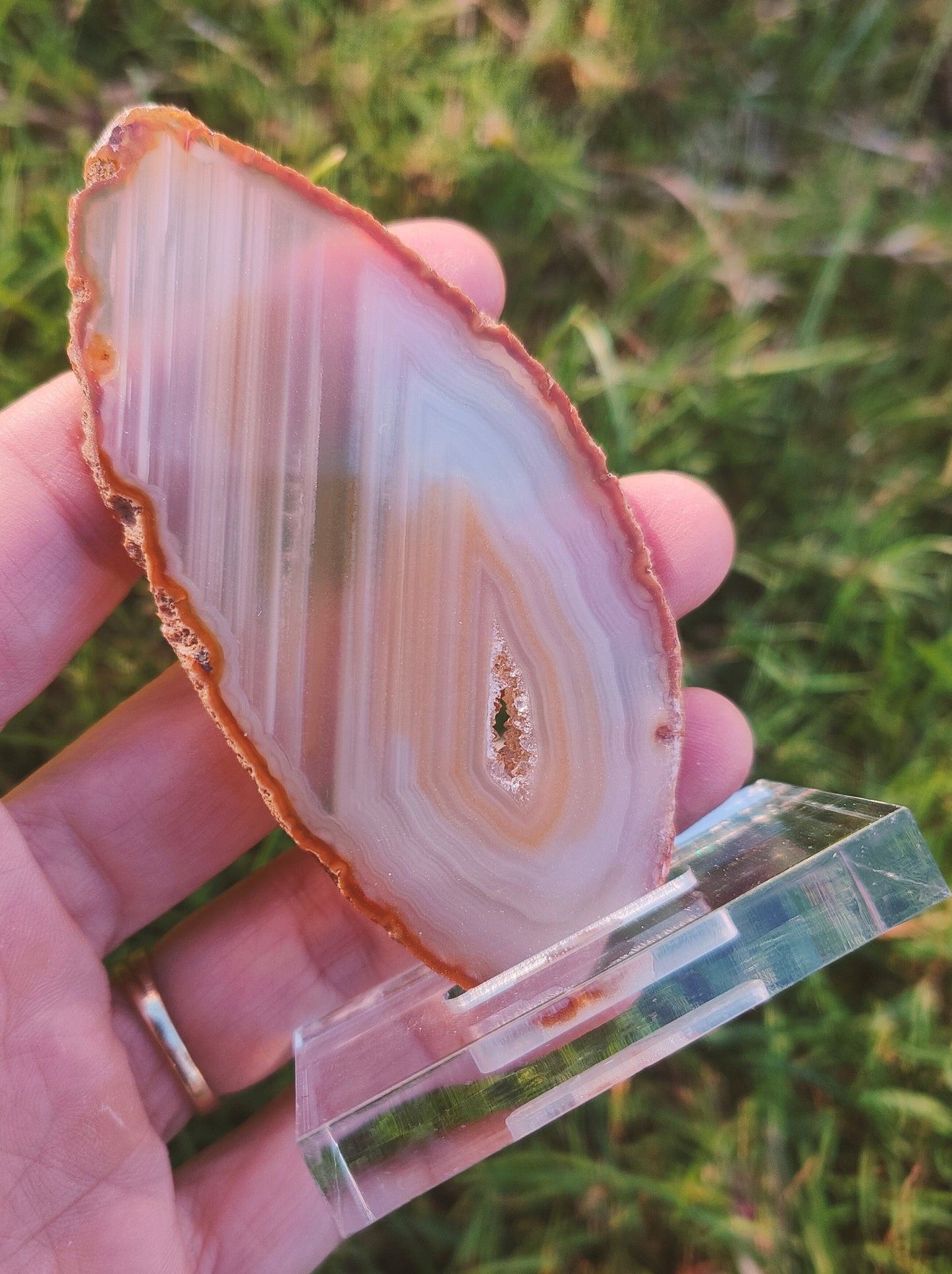 Agate slice on stand